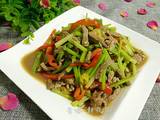 芹菜泡椒炒牛肉