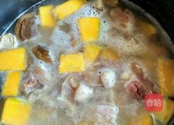 鸡肉南瓜冬菇蒸饭的做法图解3