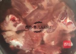 大骨头炖松茸的做法图解3
