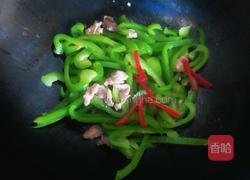 青椒炒肉的做法图解7