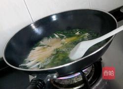 煸韭菜龙须汤面的做法图解7