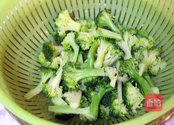 凉拌西兰花的做法图解4