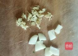 豆芽拌面筋的做法图解3