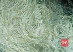 青菜鸡蛋面的做法图解1