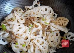 家常炒藕片的做法图解6