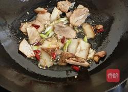 芹菜炒肉的做法图解3