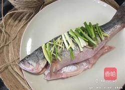 【清蒸鲈鱼】的做法图解3