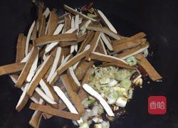 芹菜炒香干的做法图解5