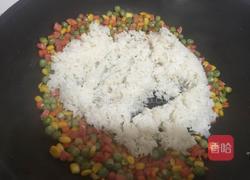 什锦炒饭的做法图解6