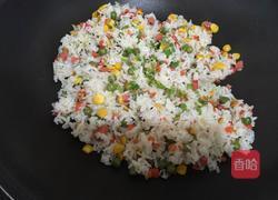 什锦炒饭的做法图解7