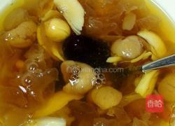 银耳莲子羹的做法图解8