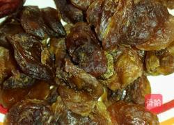 银耳莲子羹的做法图解3