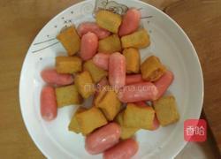 辣炒小肠鱼豆腐的做法图解1