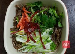 凉拌牛肉丝的做法图解3