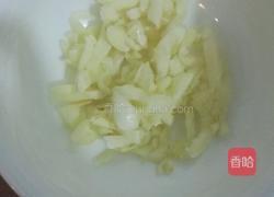 鸡腿菇炖香干的做法图解2