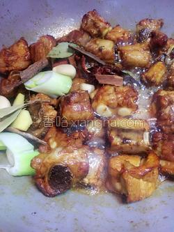 笋烧排骨做法视频 MjUwX2MxXzA