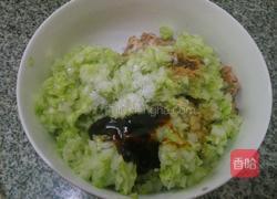 香菇白菜猪肉饺子馅的做法图解8