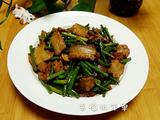 蒜苔回锅肉