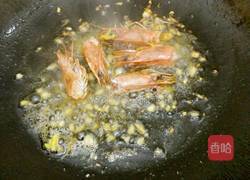 芹菜虾仁黄金炒饭的做法图解6