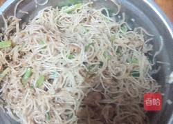 芹菜瘦肉炒米粉的做法图解7