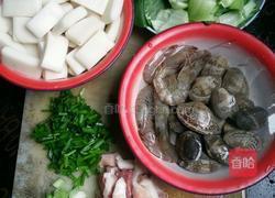 年糕海鲜菜汤（家常饭）的做法图解1