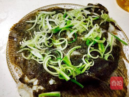 清蒸八宝鱼的做法_菜谱_香哈网