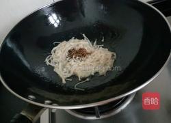 酱油炒金针菇的做法图解5