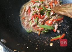 青红辣椒炒梅肉丝的做法图解7
