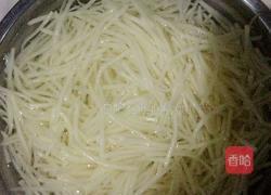 鸡蛋土豆丝炒饭的做法图解1