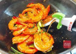 油焖大虾怎么做不腥 MjUwX2MyOjEvM15yYjI6MS84XzE4MA