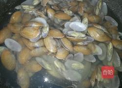 清炒花甲的做法图解3