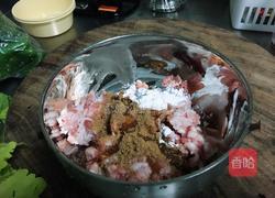 酸萝卜泡菜肉丸汤的做法图解1