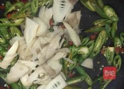 南雄酸笋炒茄子的做法图解10
