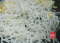 芹菜鸡蛋炒粉的做法图解6