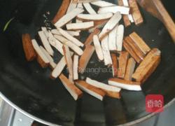 芹菜炒香干的做法图解5