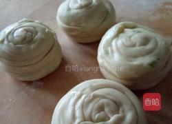 葱花手抓饼的做法图解8