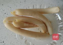 五彩鸡肉煎泥肠的做法图解1