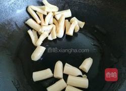 五彩鸡肉煎泥肠的做法图解6