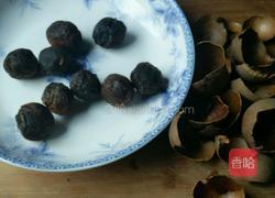 花生红枣桂圆汤的做法图解3