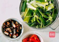 家常炒腊肉的做法图解1