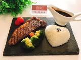 黑胡椒牛排饭