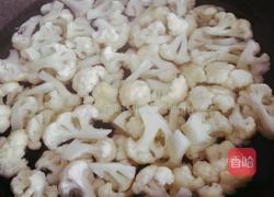 蒜苗肉末花菜的做法图解7