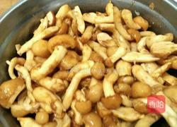 滑仔磨炒肉的做法图解1