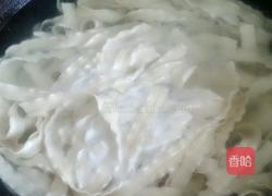 韭菜鸡蛋打卤面的做法图解1