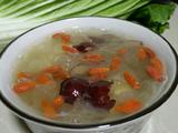 银耳莲子羹