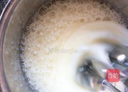 火龙果戚风蛋糕的做法图解5