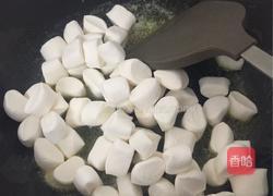 蔓越莓花生牛扎糖的做法图解2