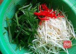 韭菜炒绿豆芽的做法图解4