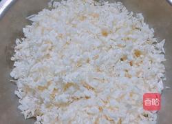 白菜猪肉饺子的做法图解2