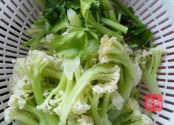 香芹炒菜花的做法图解3